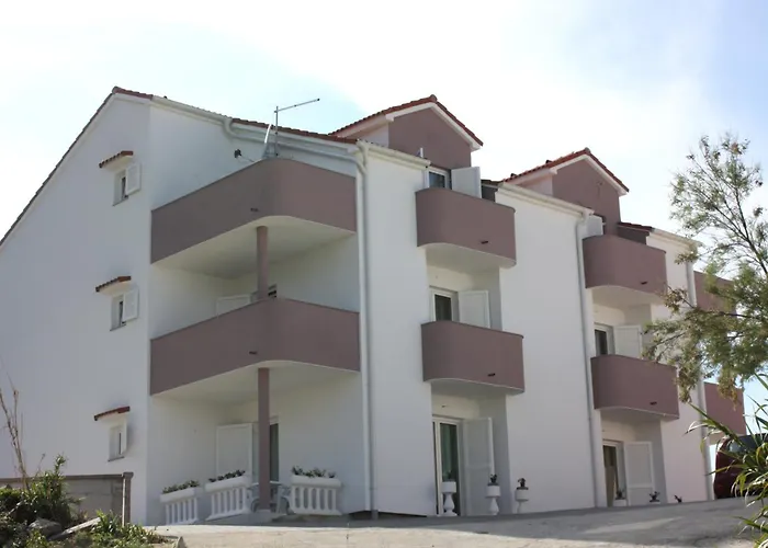 Apartments Tanja & Josipa