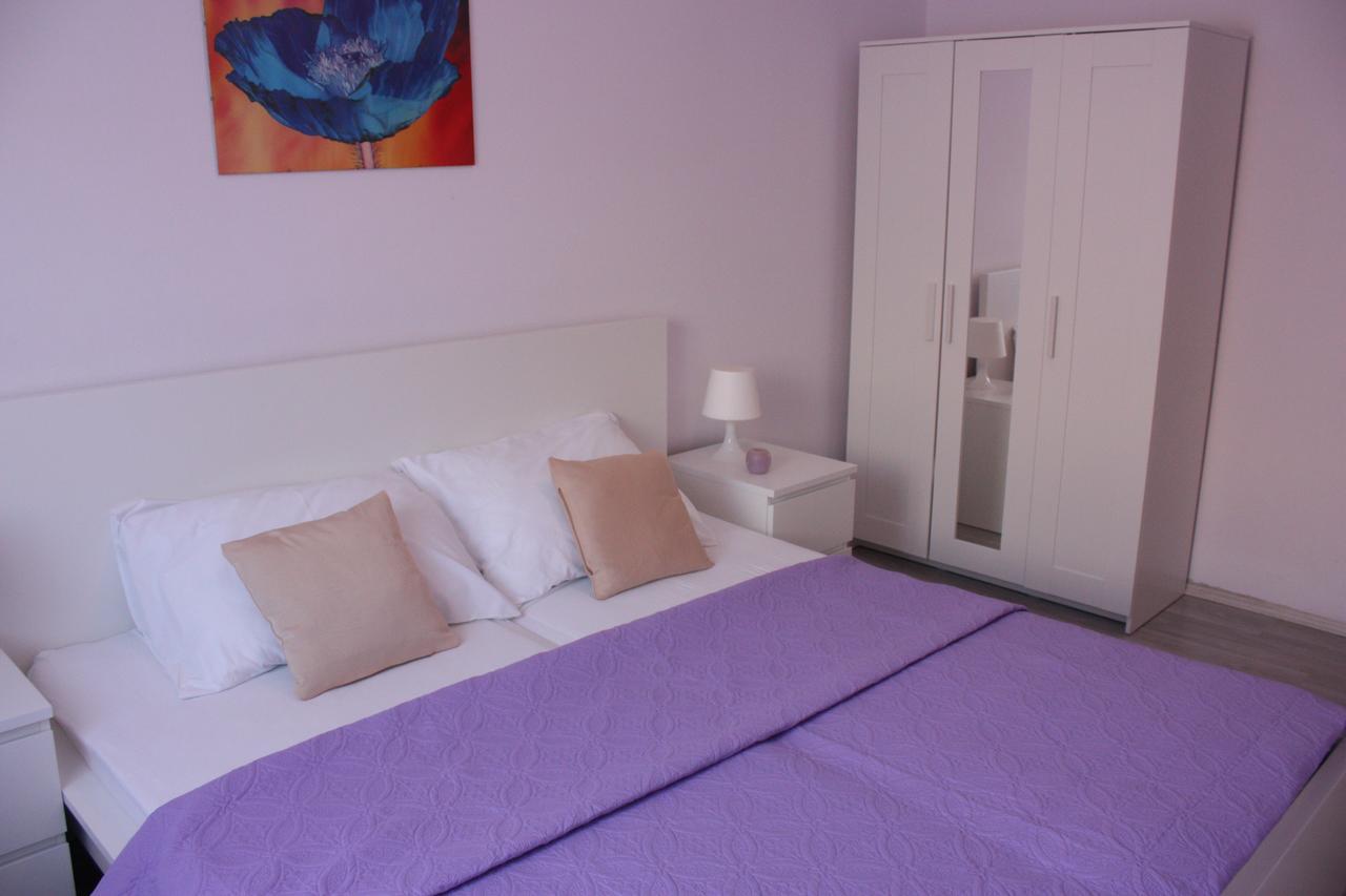 Tanja & Josipa Apartment Pag Town
