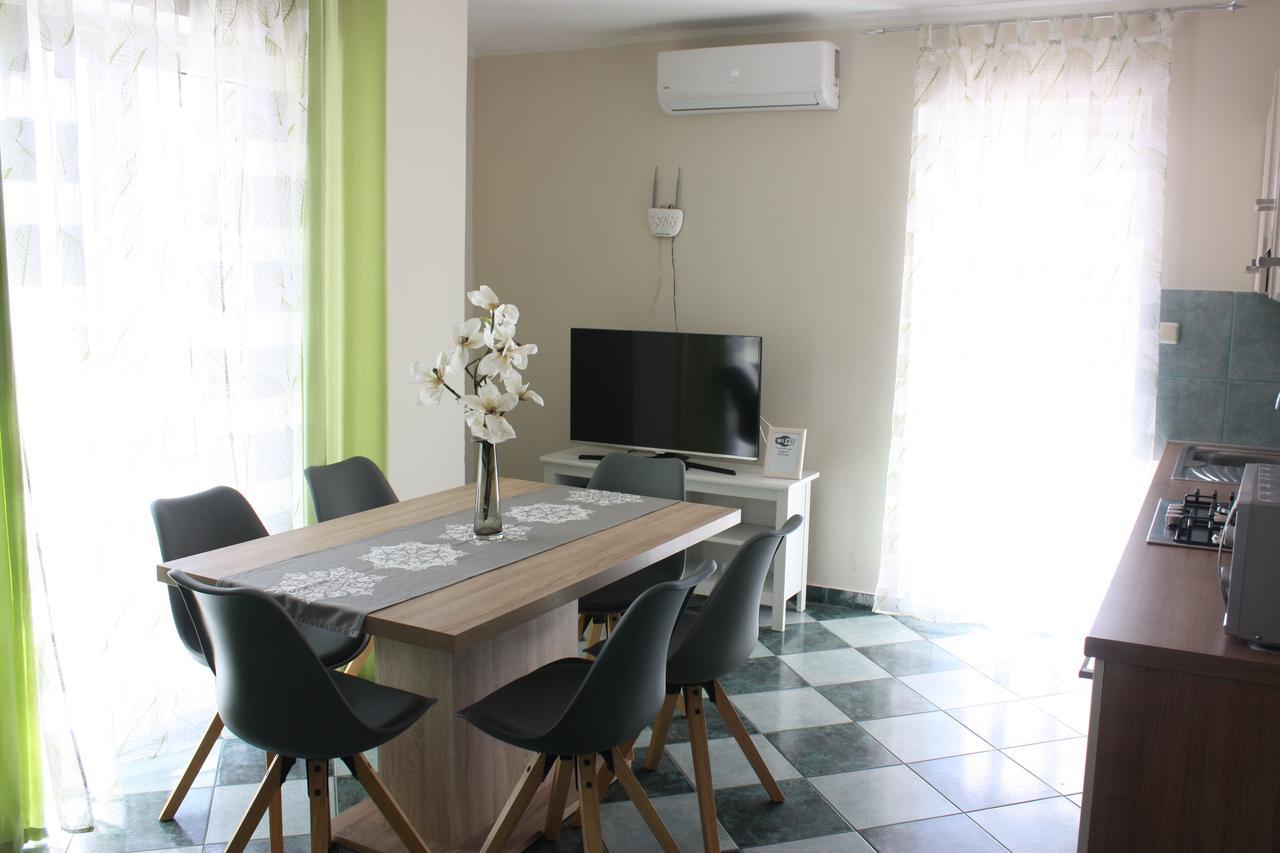 Tanja & Josipa Apartment Pag Town