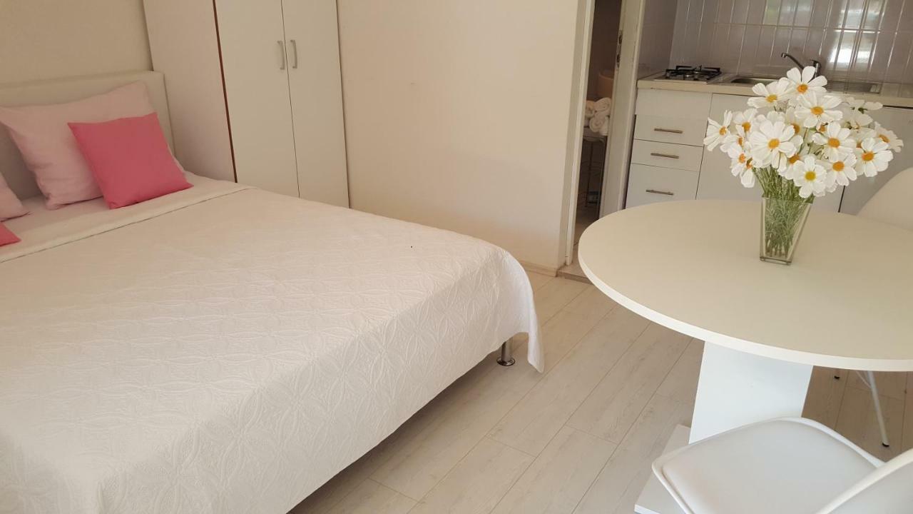 Tanja & Josipa Apartment Pag Town