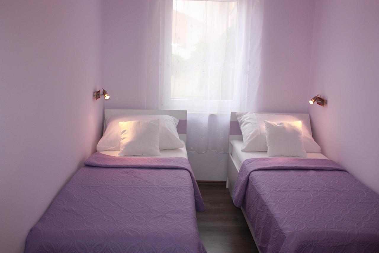 Tanja & Josipa Apartment Pag Town